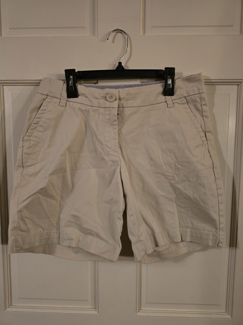 crown & ivy Cream Casual Chino Shorts #317
